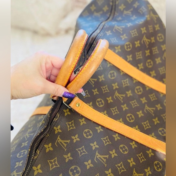 ❌❌SOLD❌❌LOUIS VUITTON, Authentic Monogram Keepall 60 Bandouliere WITH STRAP! - Picture 3 of 10